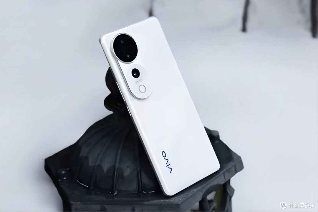 vivo仅卖1904元，6000mAh+骁龙7Gen3+4500nits屏，售价更加亲民了