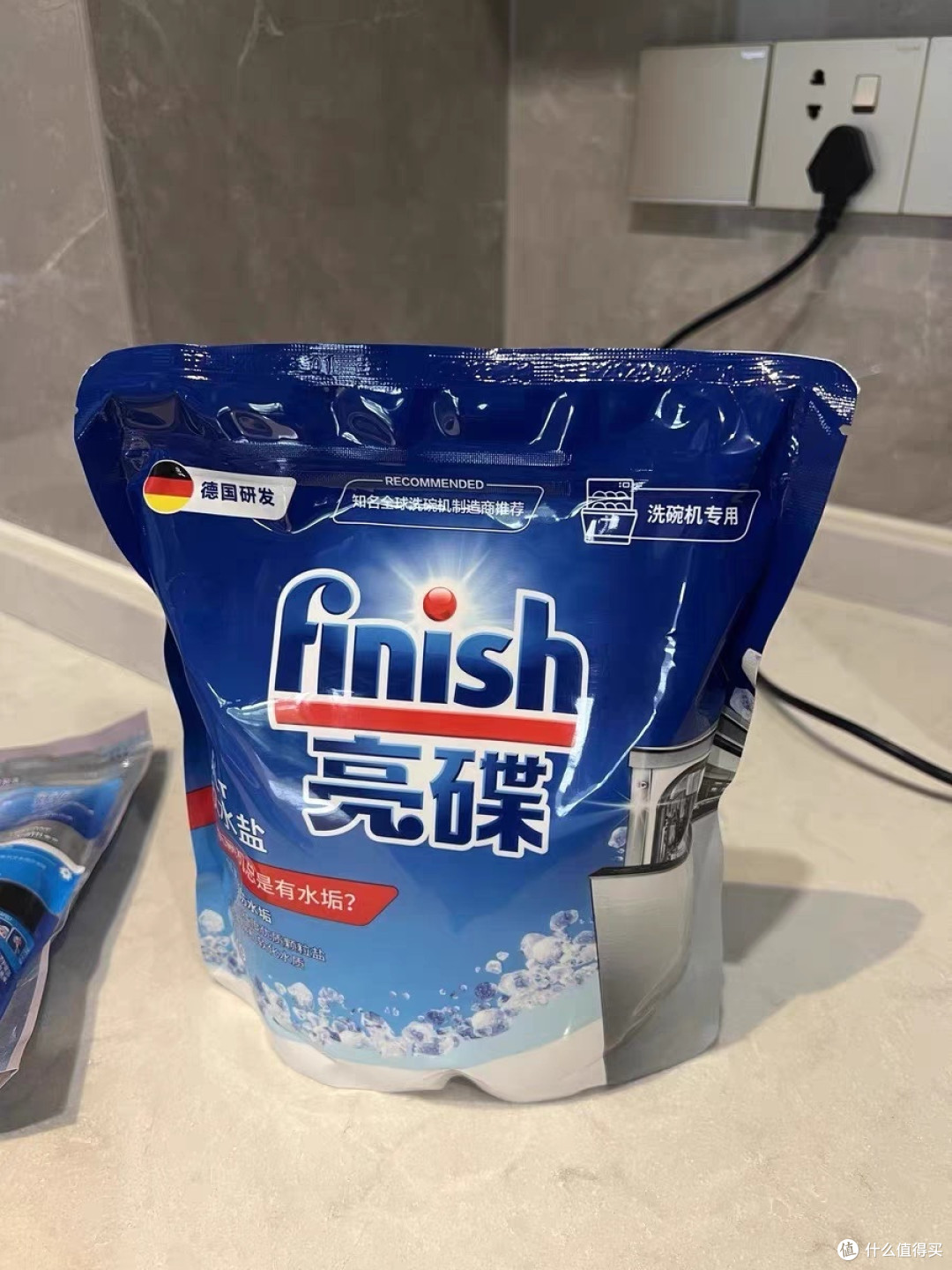 亮碟洗碗块,轻松搞定油腻碗盘!