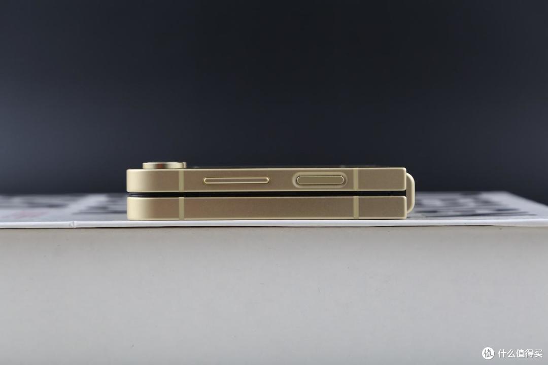 更智能的美丽小助手 三星Galaxy Z Flip6全面体验