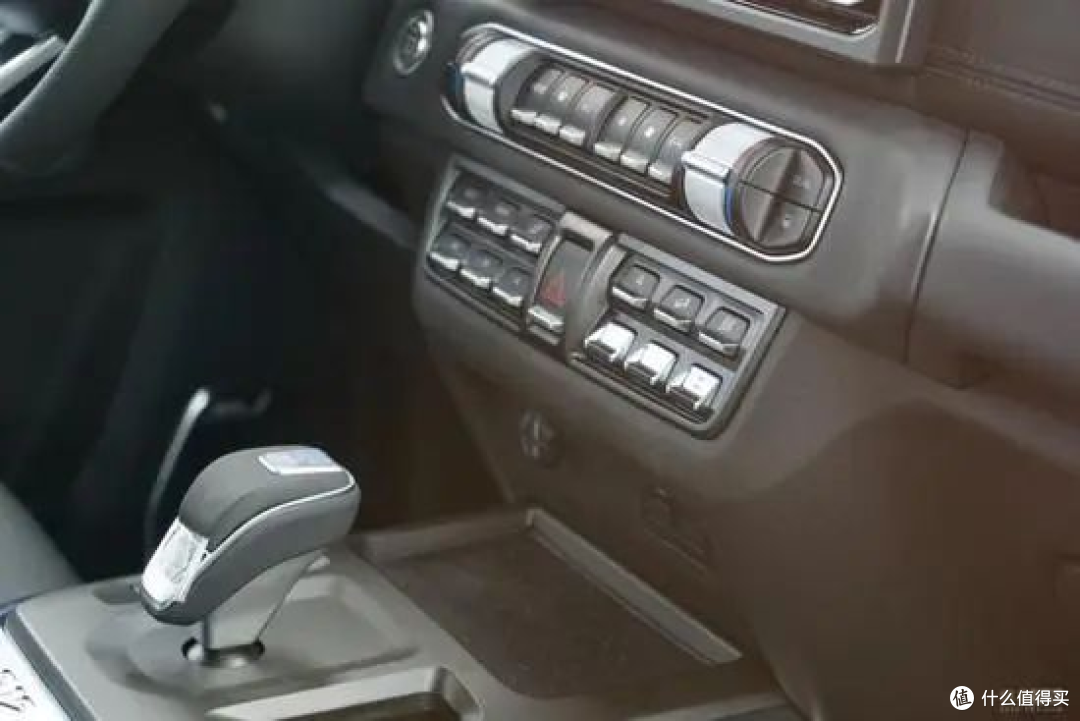 售13.99-17.29万元 212越野车T01正式上市