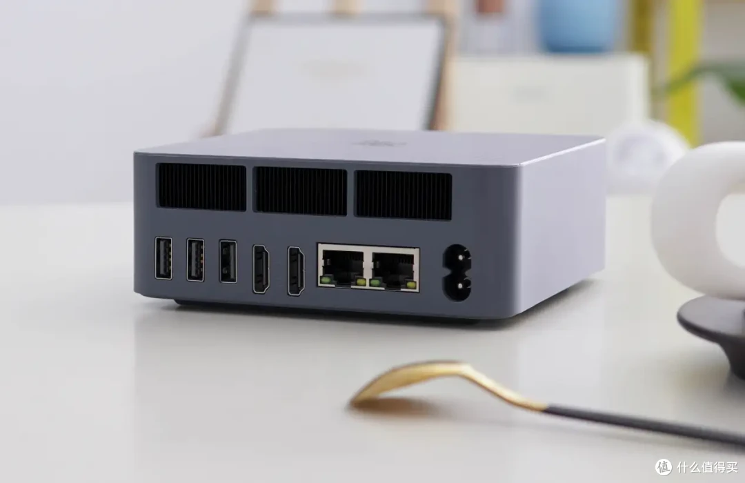 零刻新品紧凑型主机EQi12，噪音低至32分贝，安静与性能完美结合
