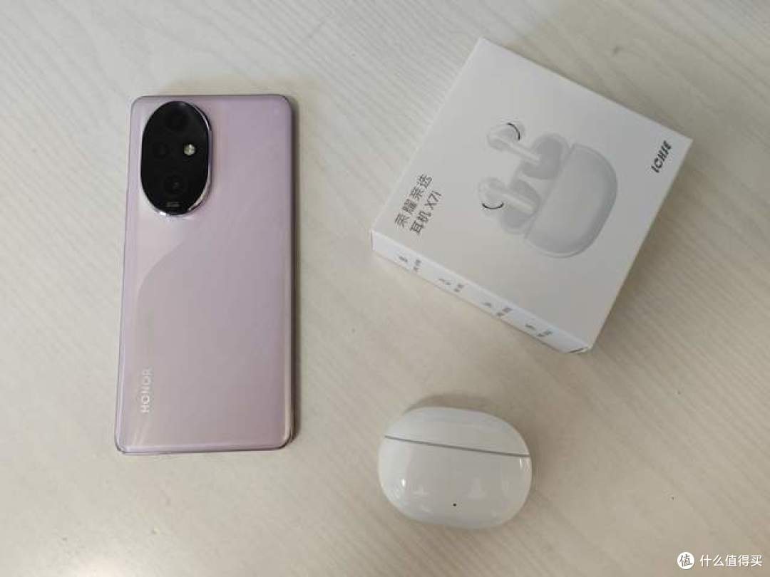 荣耀亲选LCHSE X7i：百元降噪新标杆，音质续航双飞跃