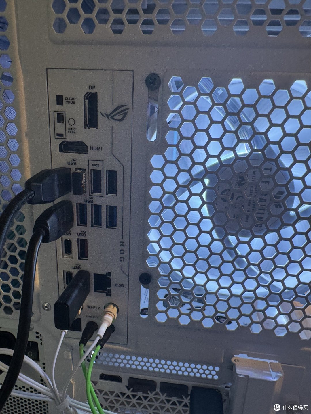 DIY必看！纯白台式机RTX 4080super搭配吹雪Z790主板，打造梦幻主机&测试运行黑神话悟空