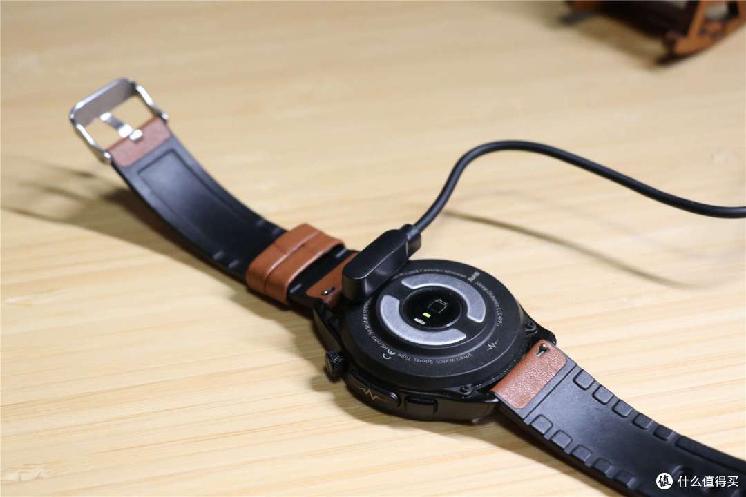 dido E56S Max智能手表:24小时贴心守护 送父母一份健康的礼物