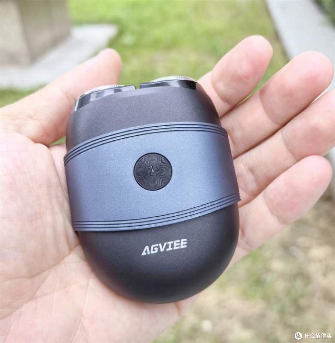 千元级mini剃须刀新标杆,高效净须贴合舒适,未野剃须刀测评