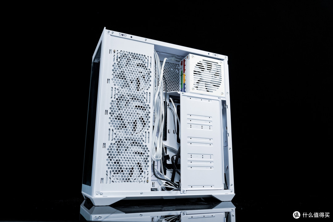 梦幻公主粉白配！I7+RTX4070TI S主机，颜值党的福音？