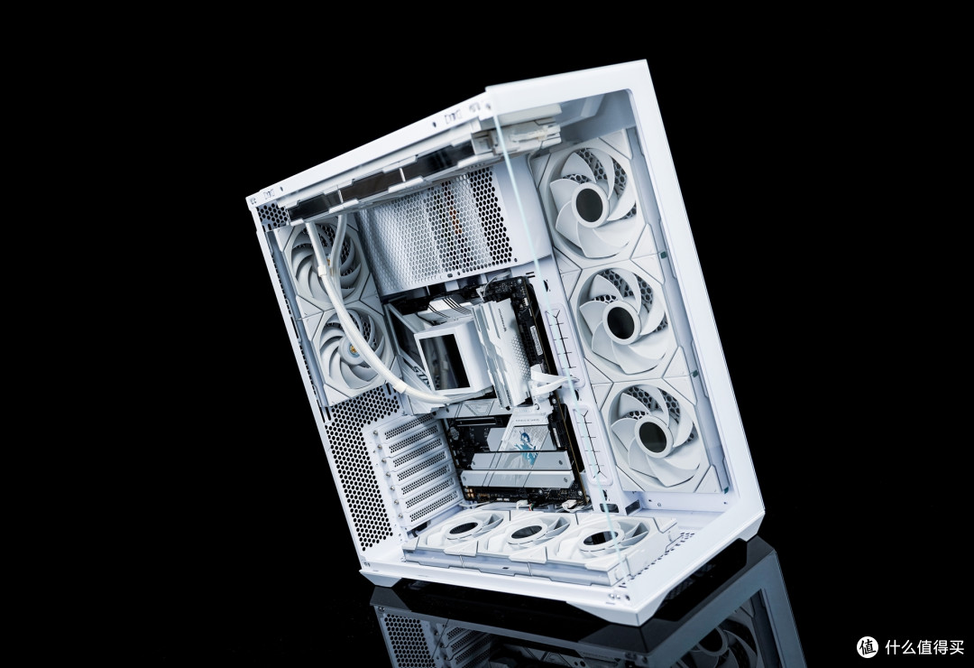 梦幻公主粉白配！I7+RTX4070TI S主机，颜值党的福音？
