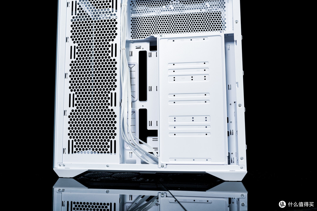 梦幻公主粉白配！I7+RTX4070TI S主机，颜值党的福音？