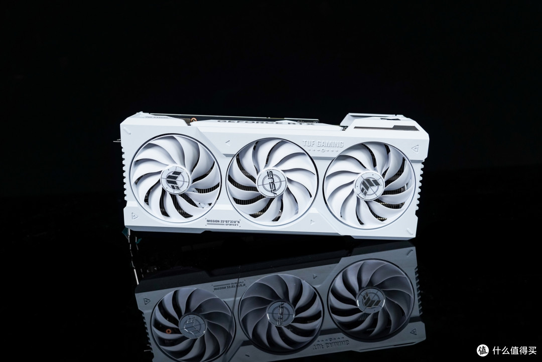 梦幻公主粉白配！I7+RTX4070TI S主机，颜值党的福音？
