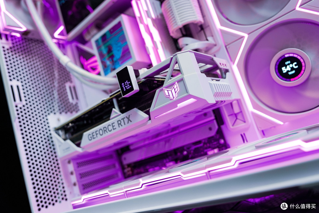 梦幻公主粉白配！I7+RTX4070TI S主机，颜值党的福音？