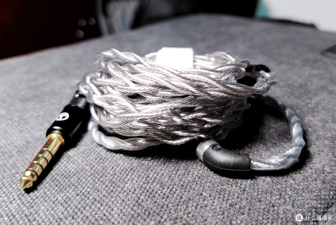 TRN 白虎 混合入耳耳机与 TE Pro 小尾巴体验 - TDS REVIEW