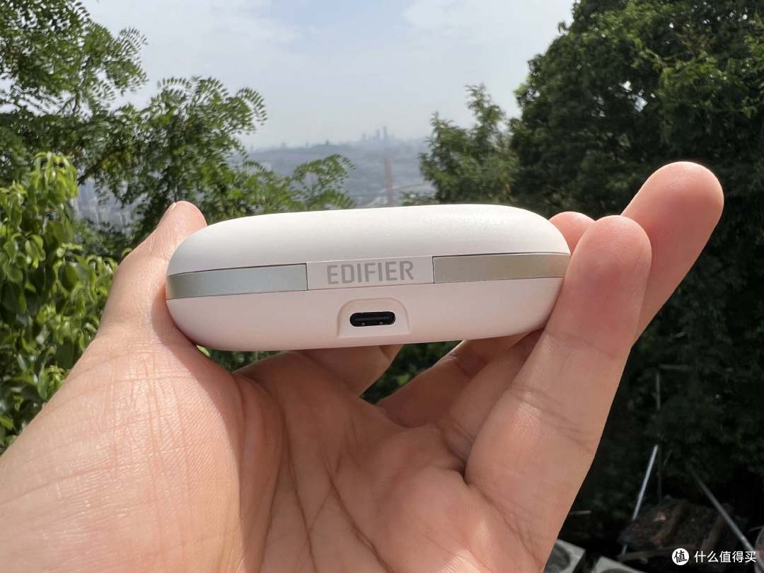 40°可调节耳挂,佩戴舒适,音质动听,漫步者FitFree开放式耳机