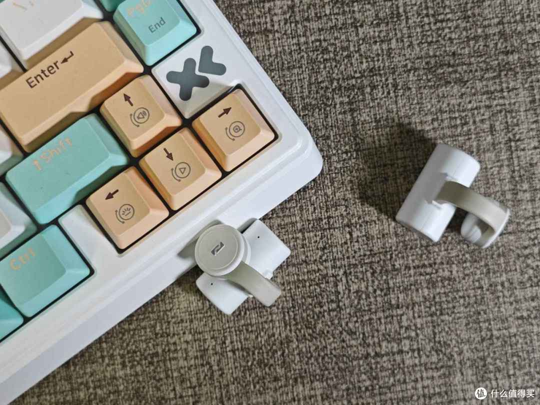 你会为这造型独特的开放式耳机打几分？蛇圣擎天优缺点详解！