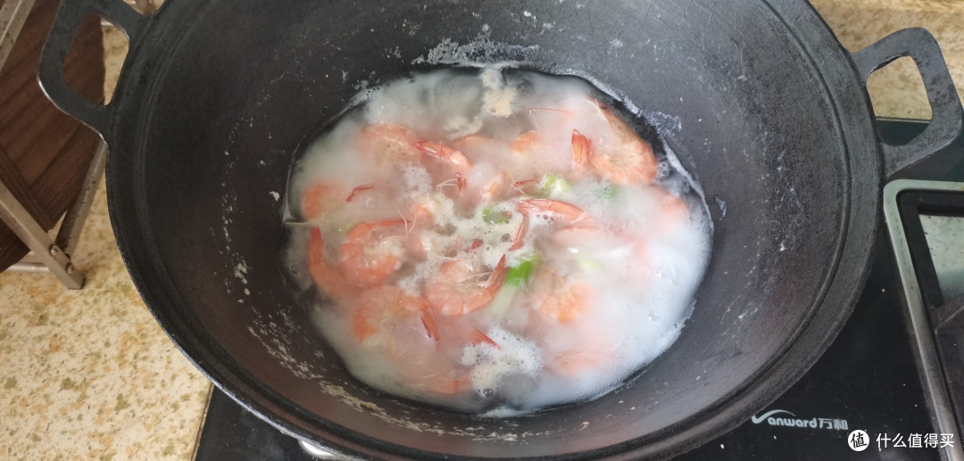 经典美味的白灼大虾