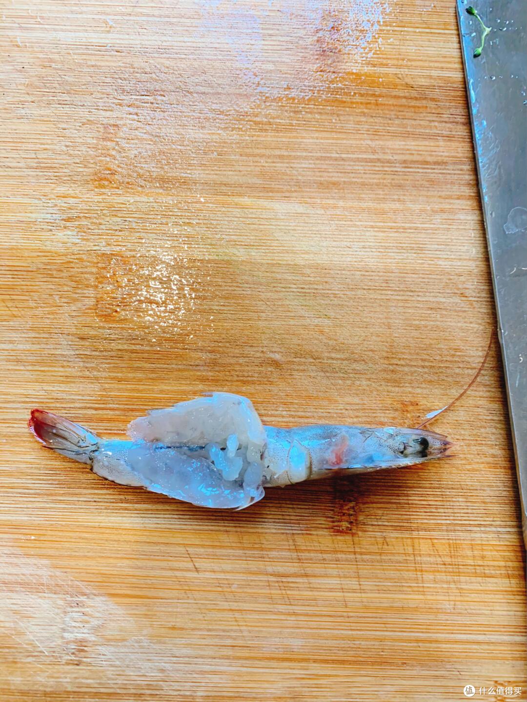 鲜美诱人，蒜蓉大虾家常烹饪秘籍