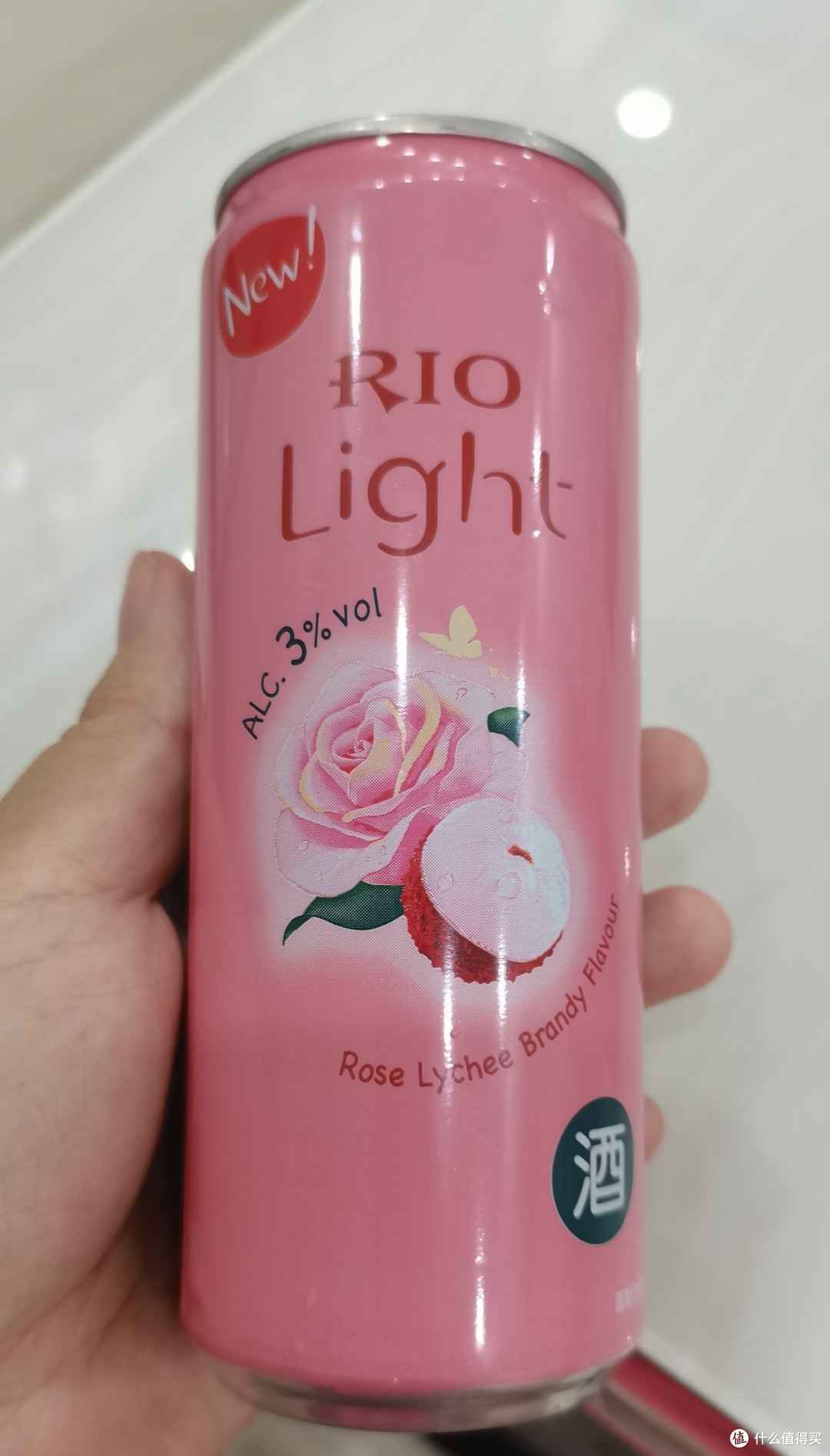 喝了两瓶RIO醉倒,被无情的嘲笑。唉,喝酒脸红的我是真不能喝!