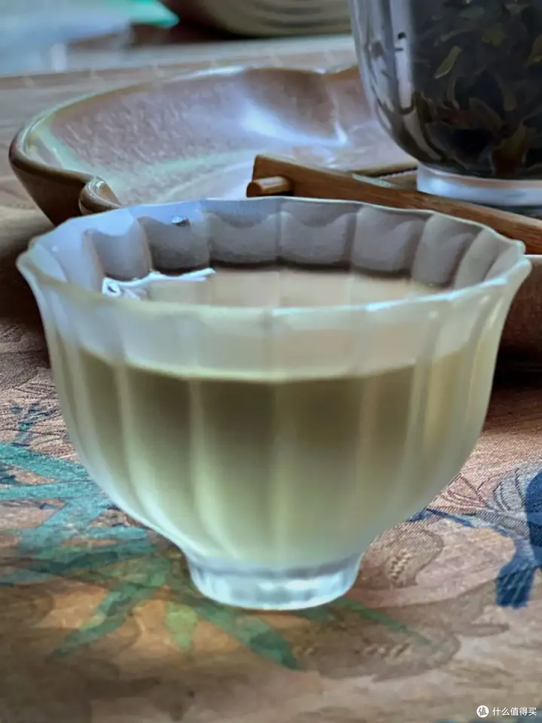 潮州凤凰单丛茶中的鸭屎香和黄枝香哪个比较好喝?