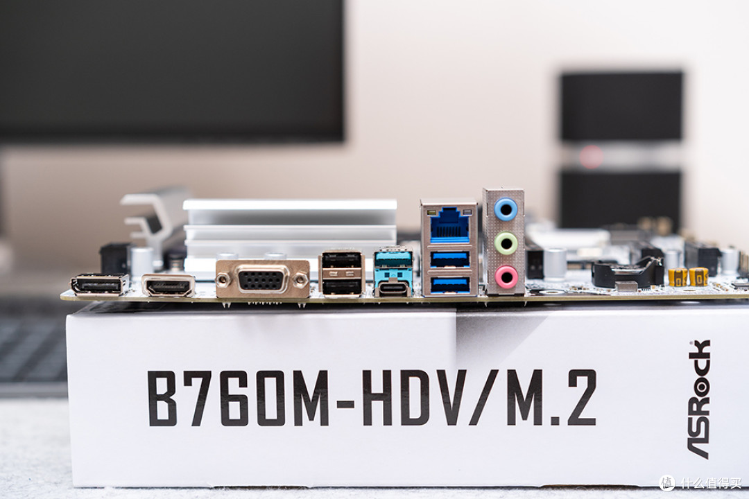 小白盒打黑悟空，13490F+华擎B760M-HDV/M.2+索泰 4070ti X-GAMING OC 欧泊白+闪鳞G400 装机展示