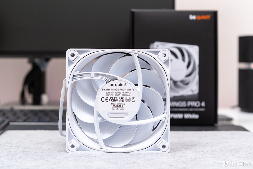 小白盒打黑悟空，13490F+华擎B760M-HDV/M.2+索泰 4070ti X-GAMING OC 欧泊白+闪鳞G400 装机展示