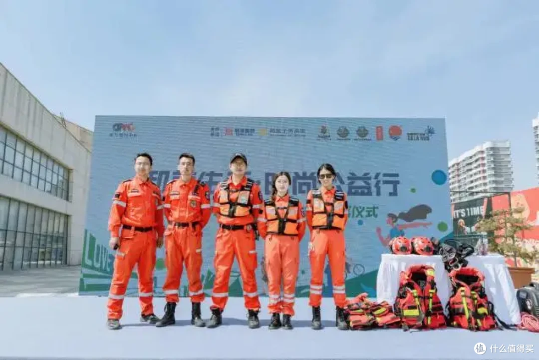 红翼应急救援队：守护游客安全 助力温暖岛城