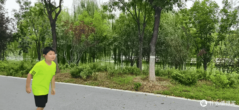 我的日常音乐搭子,漫步者Comfo Clip蓝牙耳机实现云感舒适佩戴