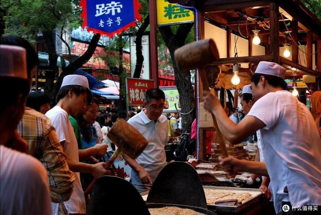 全国哪的“小吃街”最好吃?经评选,这10个地方上榜,你扫过几条