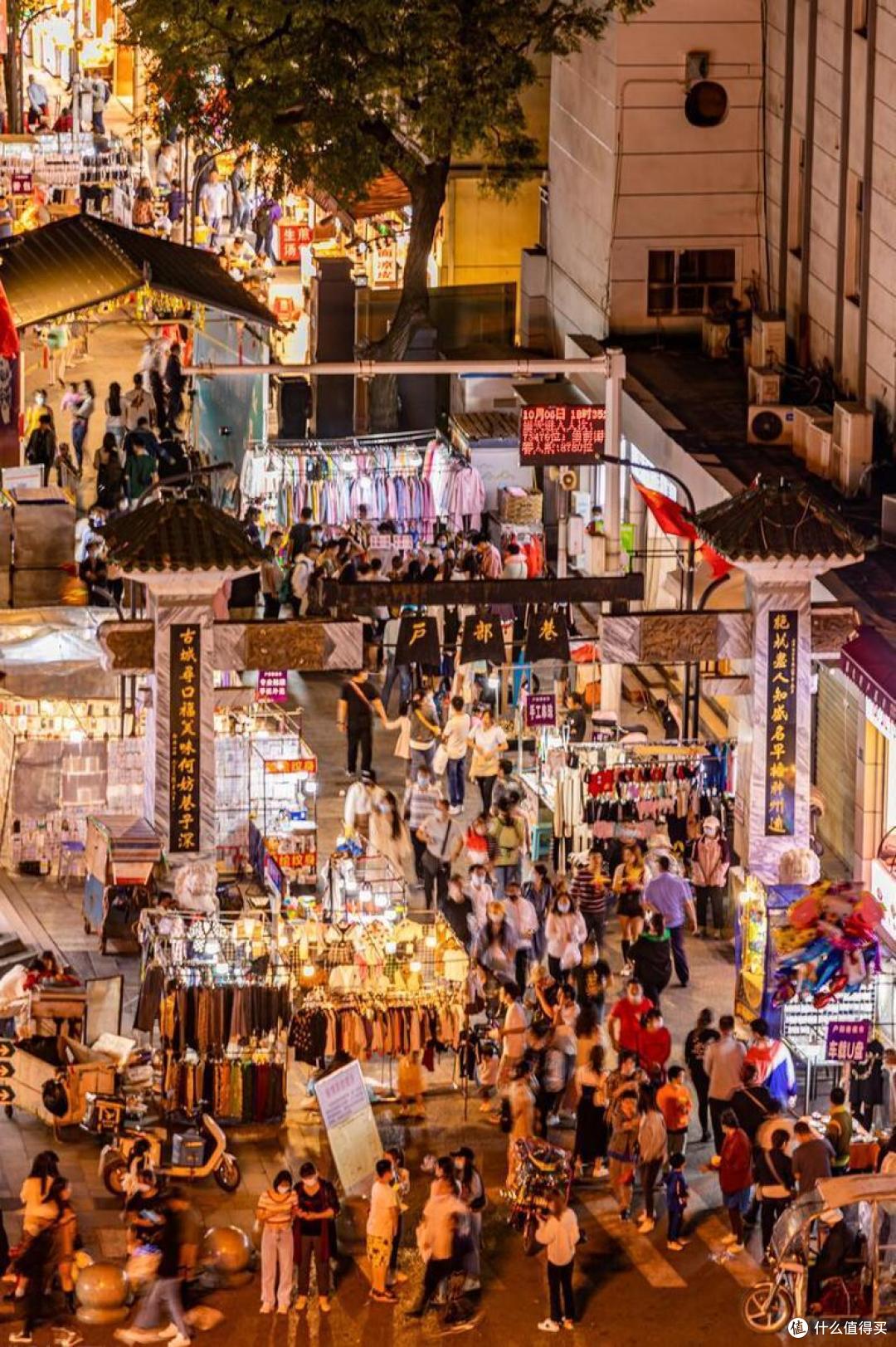 全国哪的“小吃街”最好吃?经评选,这10个地方上榜,你扫过几条