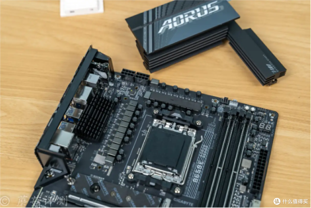 性能更强、功耗更低、发热更小？AMD锐龙7 9700X处理器 评测_CPU_什么值得买