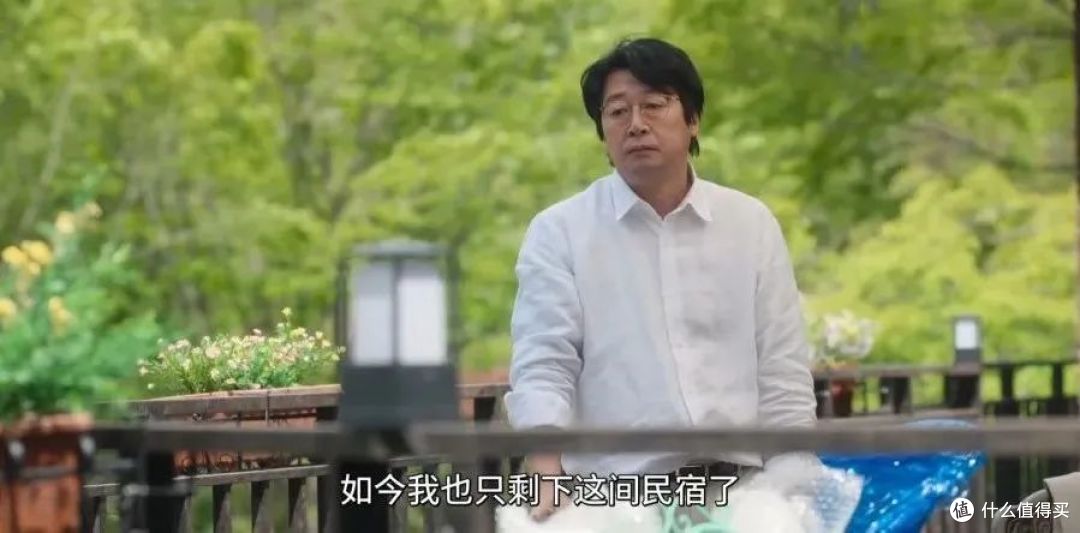 太癫了!Netflix新剧尺度爆表,女神又赢麻了