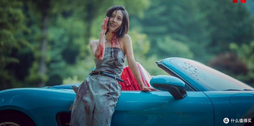 太癫了!Netflix新剧尺度爆表,女神又赢麻了