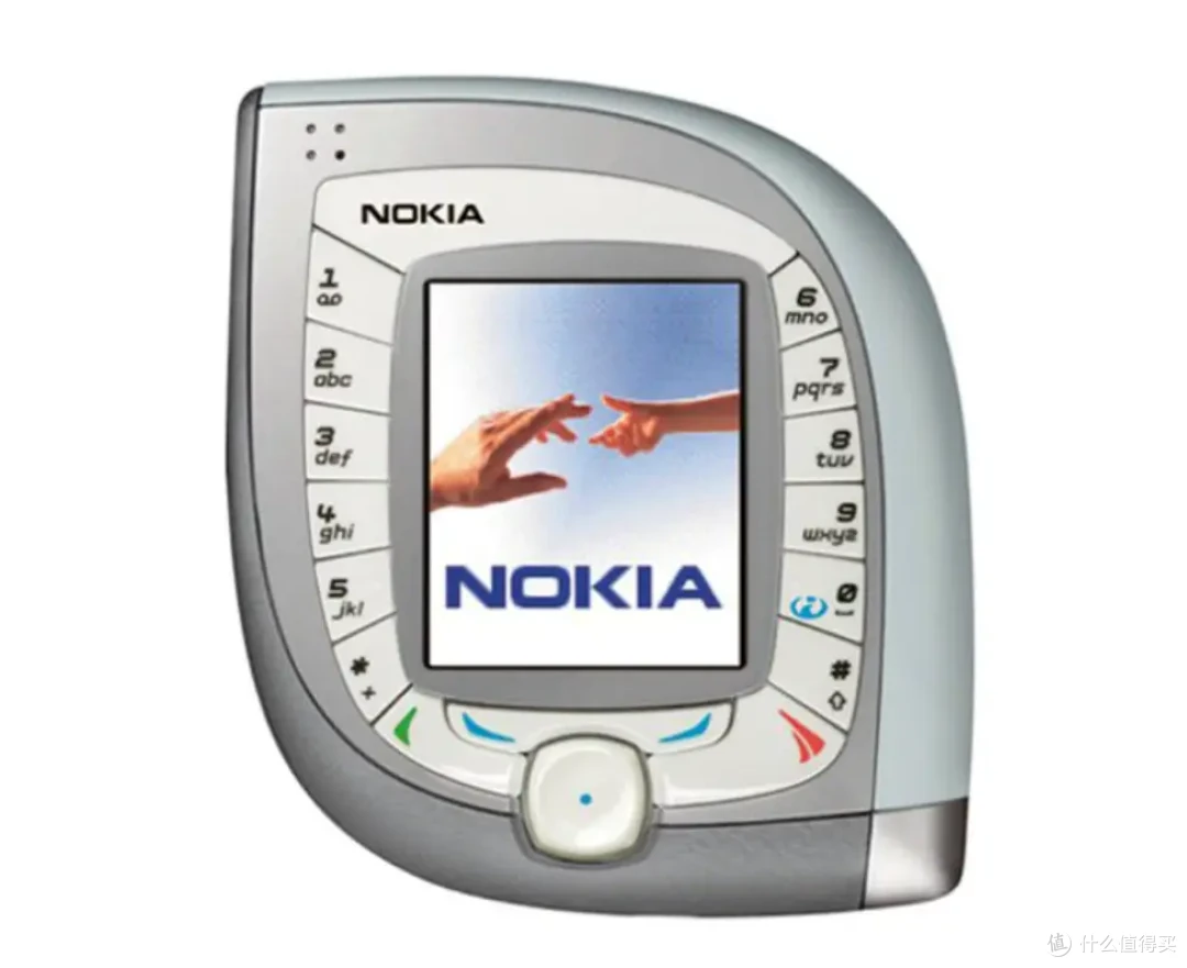 这部20年前的手机堪称经典街机,诺基亚7610一直都是我的心头最爱
