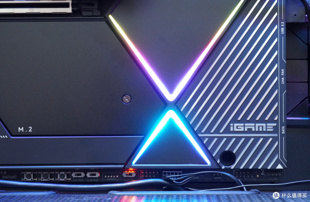涅槃重生,火神再临,七彩虹 iGame Z790 VULCAN X V20 黑火神主板首发测评