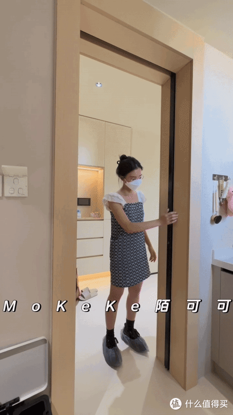 越来越多人厨房不装推拉门，都在装“口袋门”和“PD门”，好明智