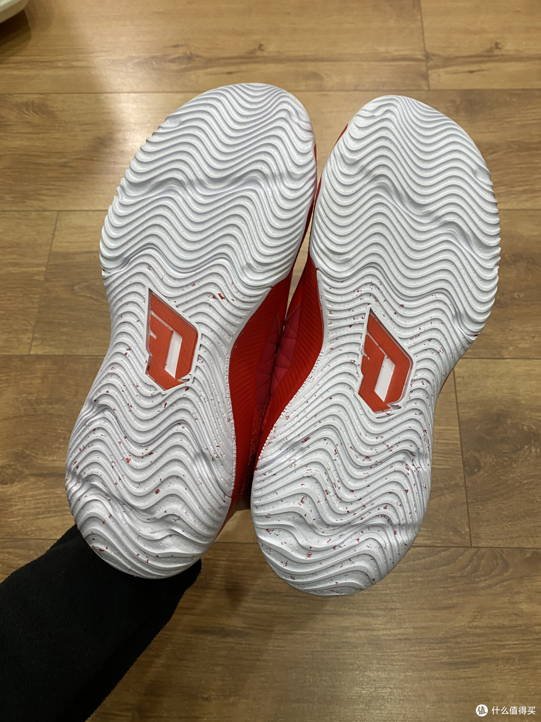 讨个好彩头,红鞋迎开学---adidas CERTIFIED