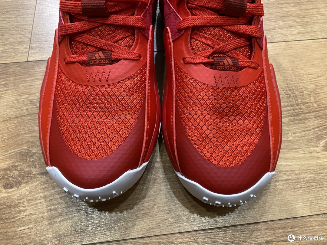 讨个好彩头,红鞋迎开学---adidas CERTIFIED
