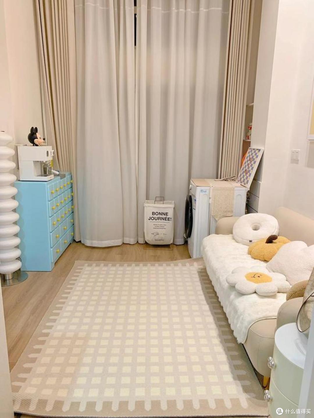 香港一39岁姑娘,不买包不逛街,攒下16㎡小屋,挤出2房2厅,晒晒
