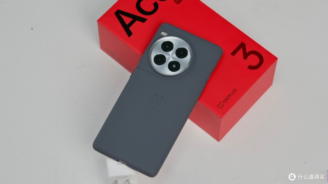 6100mAh+骁龙8Gen3+1.5K屏+100W，一加旗舰之王，已沦为3099元！