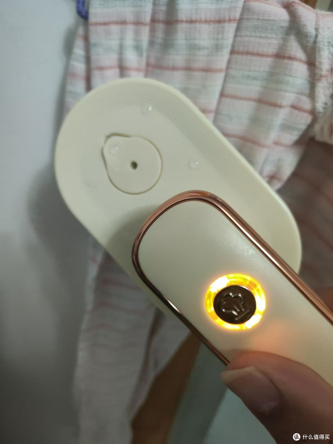 居家必备的熨烫机-AUX 奥克斯蒸汽电熨斗