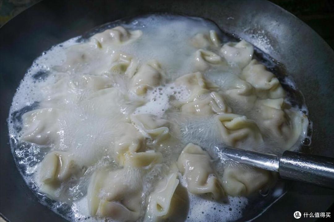 煮饺子时,“点水”好?还是“不点水”好?差别很大,建议弄明白