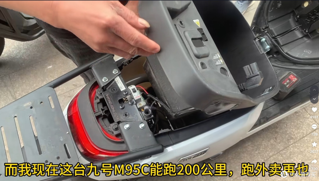 曾经一度飙升至55万元一张的“京A”摩托车牌照,如今价格几乎腰斩了一半