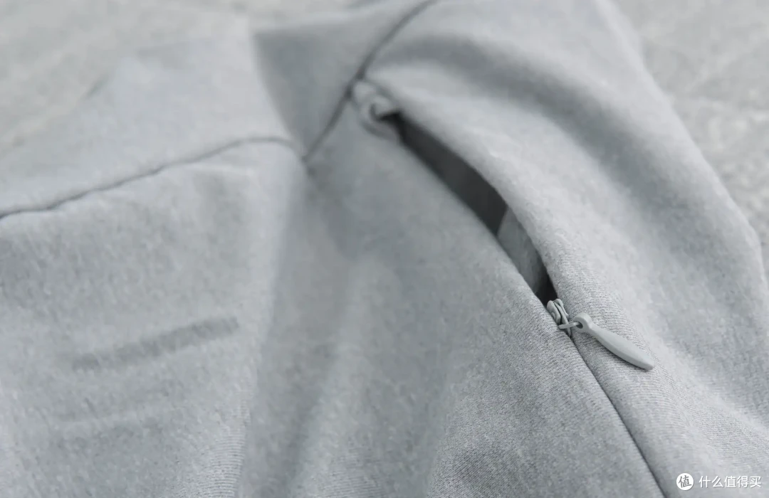 小米:深度睡眠的秘密武器!米家天然乳胶护颈枕Pro不了解一下?