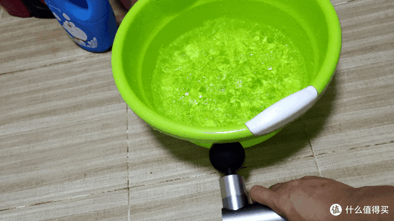 迷你机身但性能直追千元级,精准击打不伤肌肉,未野迷你筋膜枪