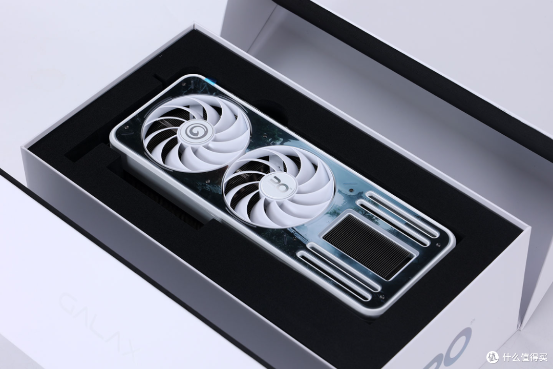 玩黑神话:悟空,用联名显卡!14700K+4070Ti S打造黑悟空定制主机,邀你一起直面天命