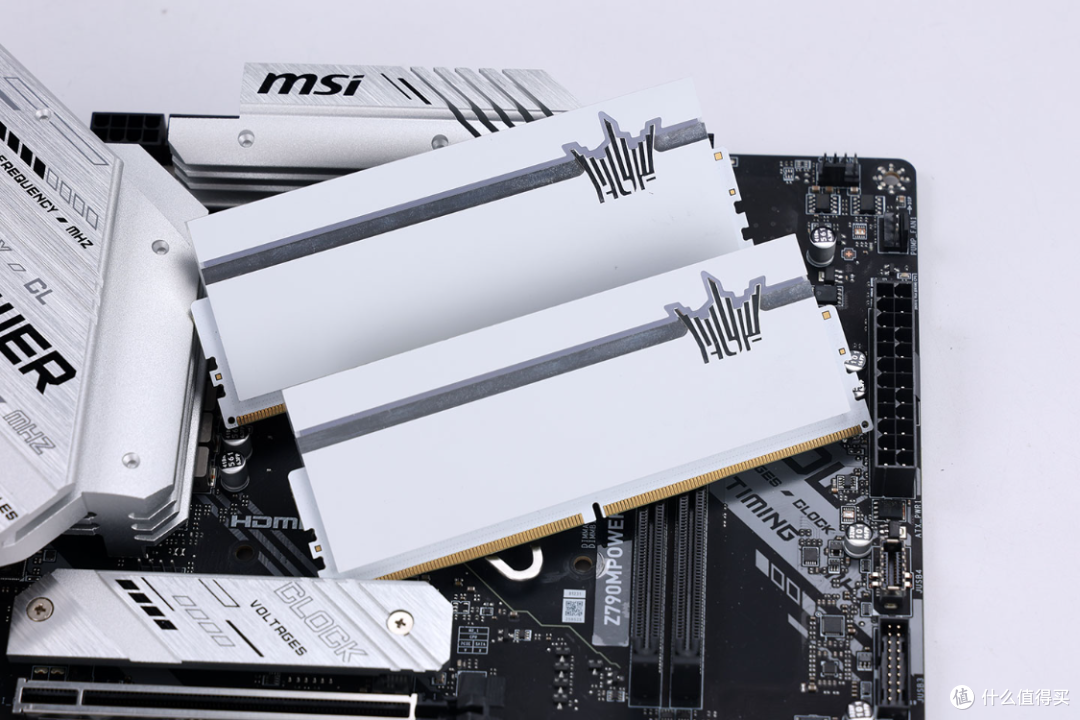 玩黑神话:悟空,用联名显卡!14700K+4070Ti S打造黑悟空定制主机,邀你一起直面天命