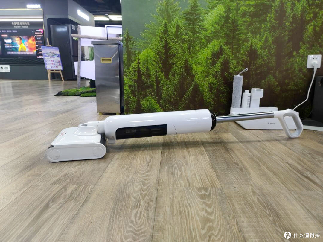 单手负重900克的清洁利器！海尔小白A3洗地机，究竟有多厉害？