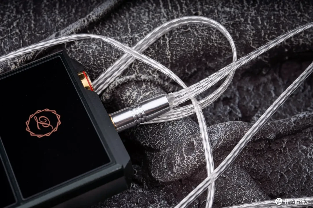 可能是Campfire Audio家族的素质T0丨深入聊聊Astrolith星石的声音表现