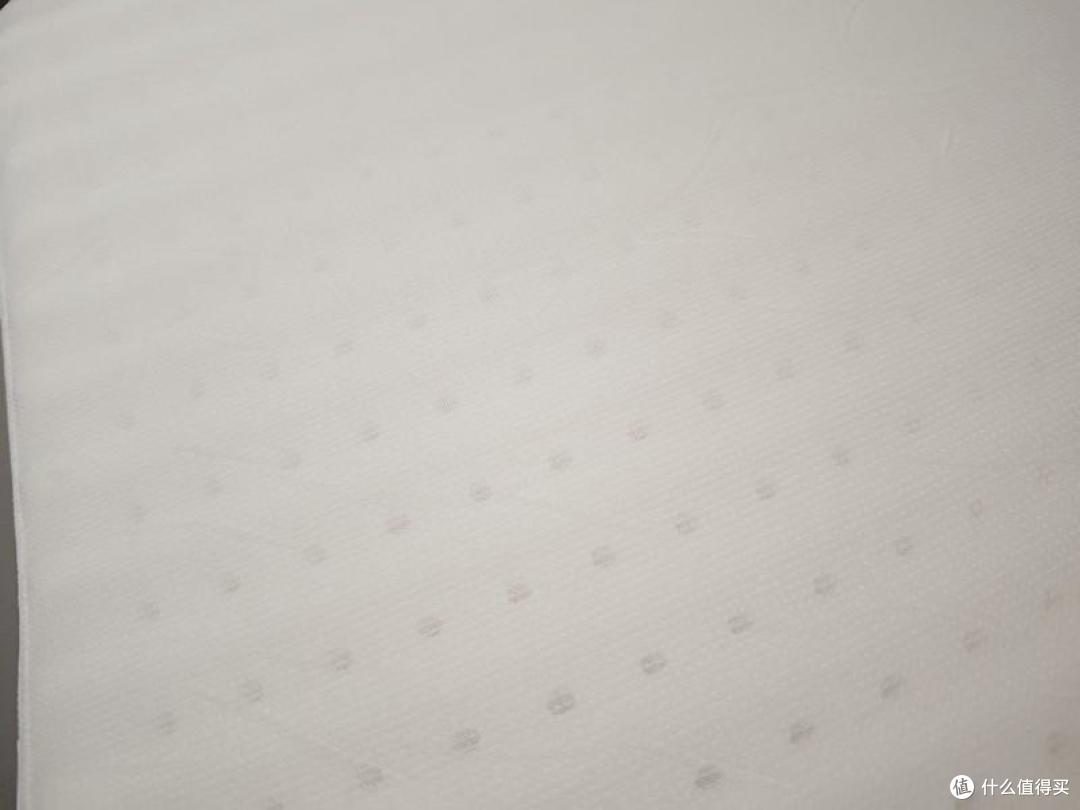 健康睡眠的舒适之选:米家天然乳胶护颈枕Pro