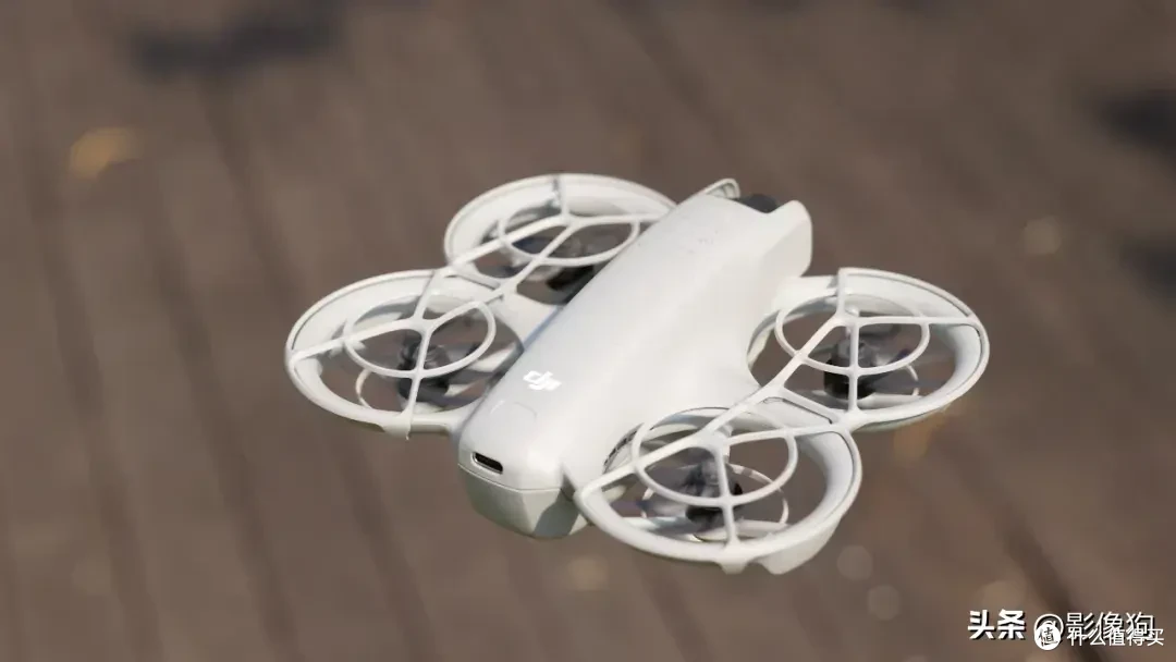 新手也能一键拍大片？大疆DJI Neo掌上Vlog无人机测评
