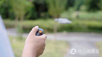 新手也能一键拍大片？大疆DJI Neo掌上Vlog无人机测评