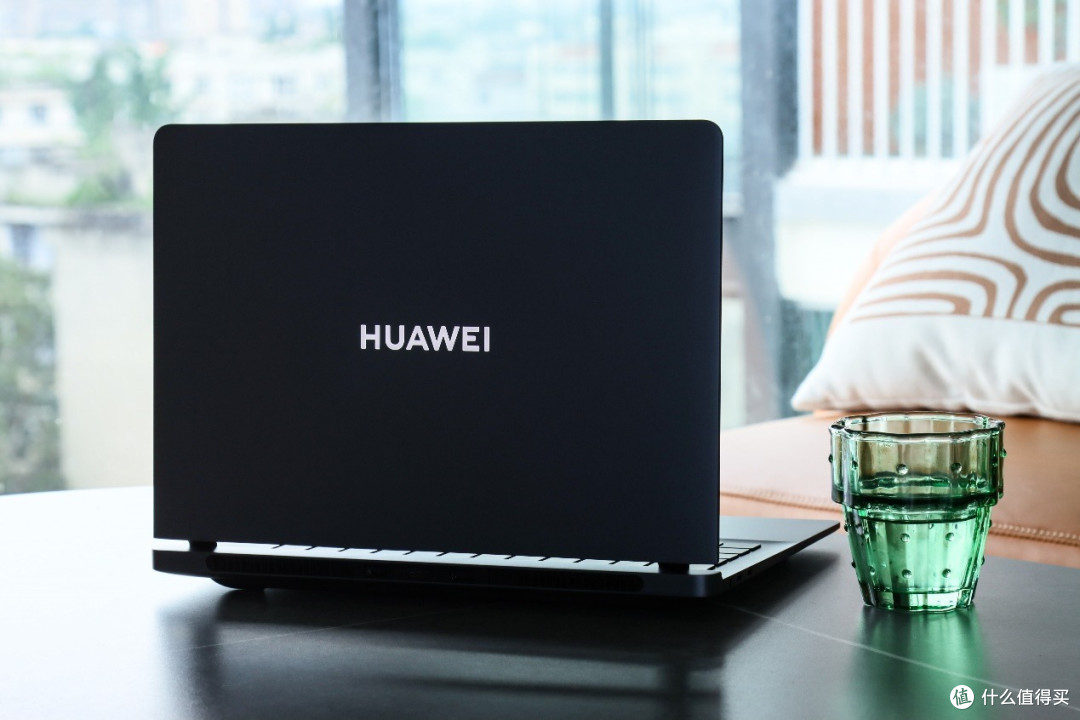 华为MateBook GT 14秀“肌肉”进校园！邀你一起体验高能时刻